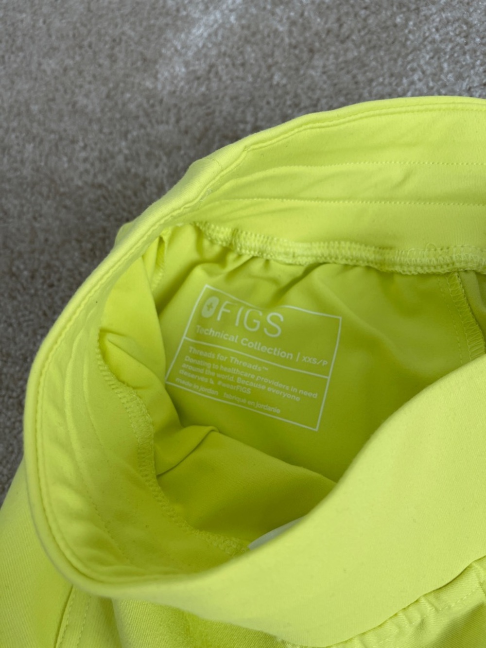 Figs Petite XXS Zamora Jogger Scrub Pants Bright Yellow - Picture 3 of 4